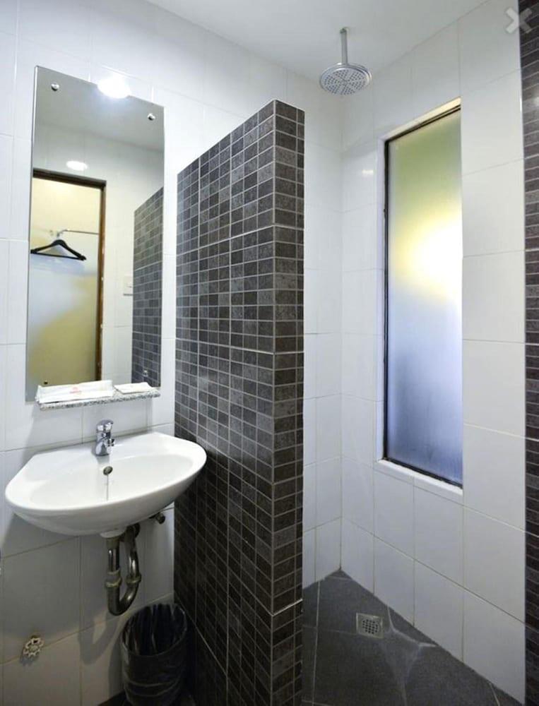 Express Inn Mactan Lapu-Lapu City Dış mekan fotoğraf