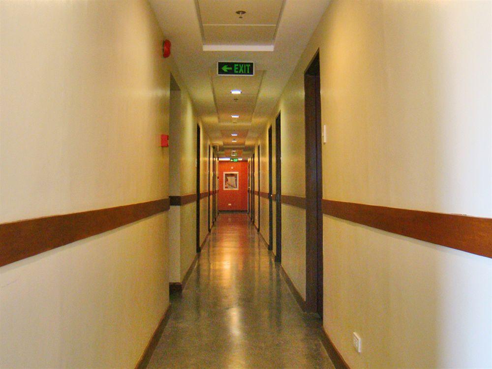 Express Inn Mactan Lapu-Lapu City Dış mekan fotoğraf