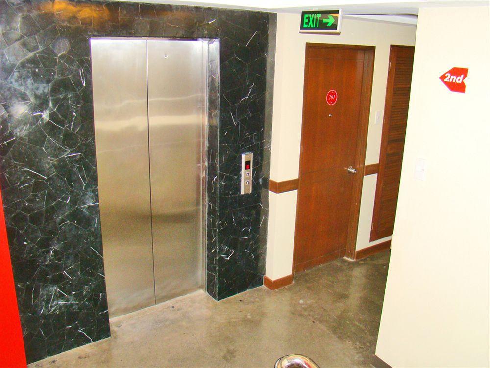 Express Inn Mactan Lapu-Lapu City Dış mekan fotoğraf