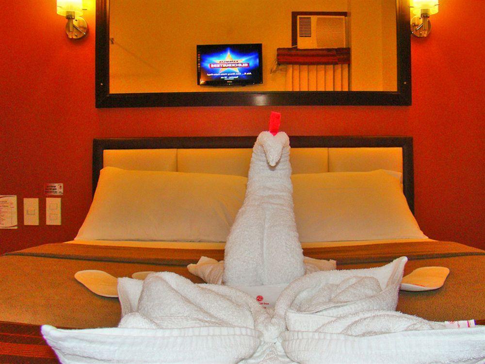 Express Inn Mactan Lapu-Lapu City Dış mekan fotoğraf