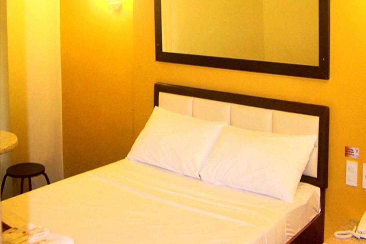 Express Inn Mactan Lapu-Lapu City Dış mekan fotoğraf