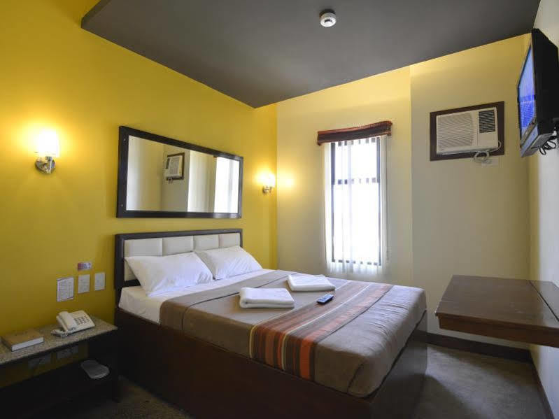 Express Inn Mactan Lapu-Lapu City Dış mekan fotoğraf